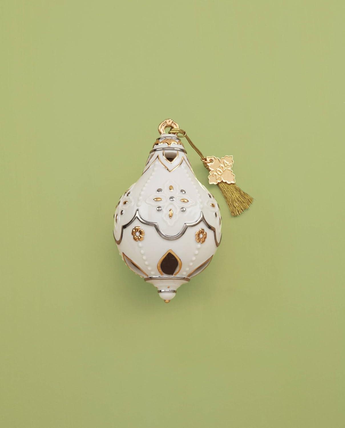 imageLenox 895772 2024 Snow Fantasies Snowflake Ornament ChristmasLenox Annual