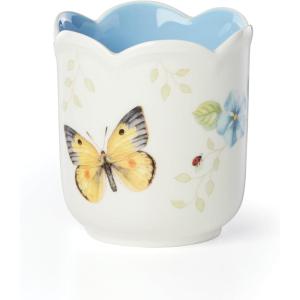 imageLenox Butterfly Meadow Scalloped Lilac Linen Candle 120 LB MultiBlue Filled