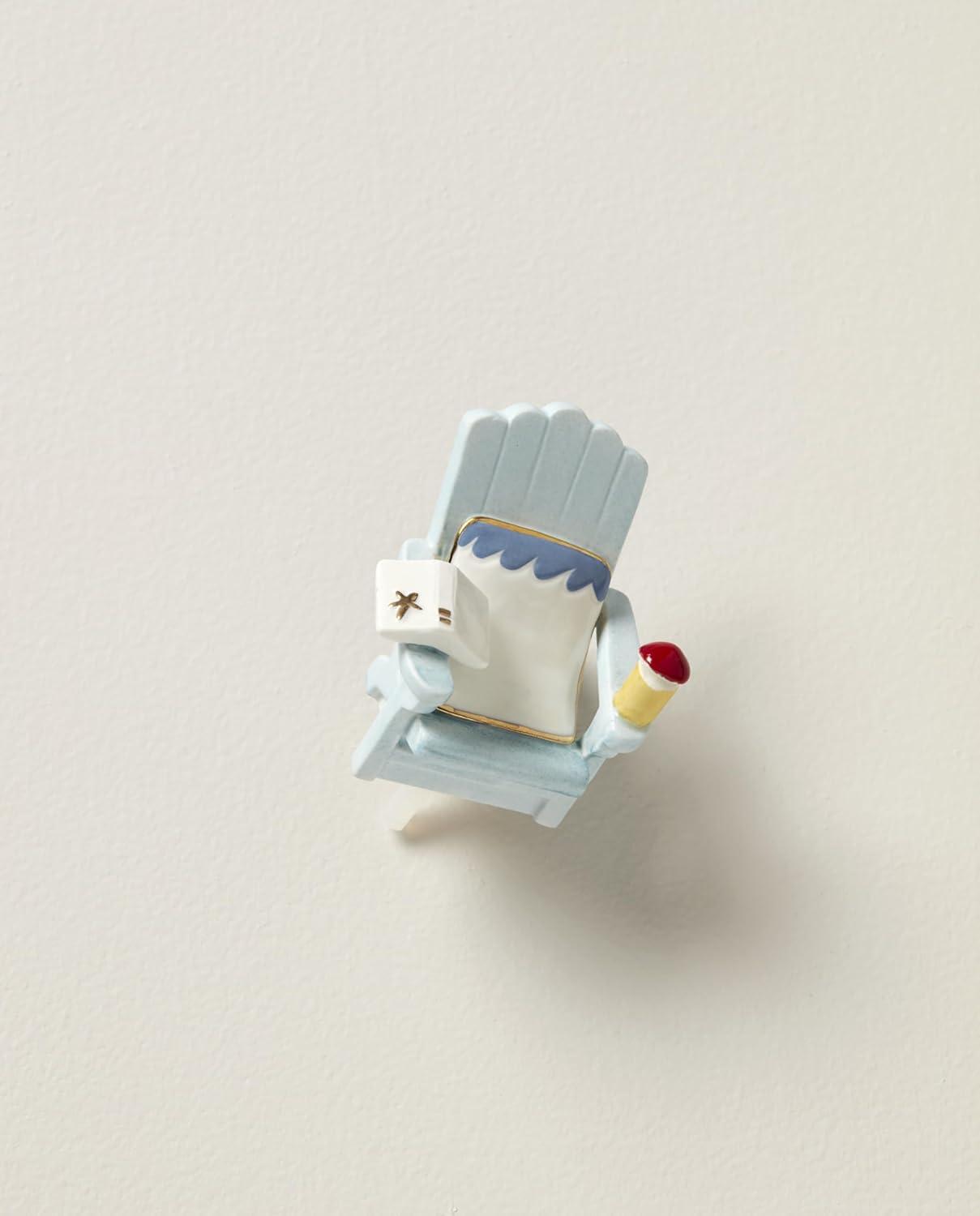 imageLenox 896880 Profile Poppers Snoopy PopperBeach Chair